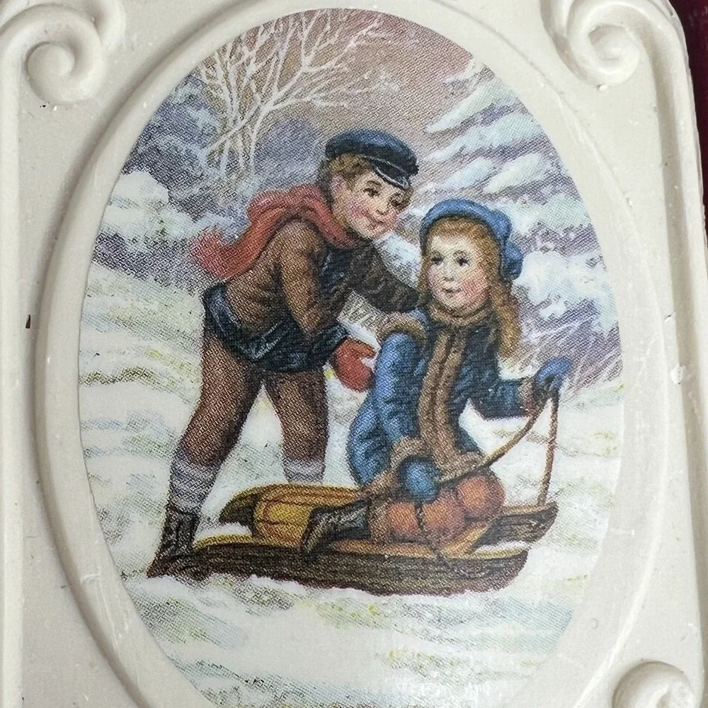 Avon Winter Fragranced Decor Soap Set 2 Bars Christmas Holiday Vintage